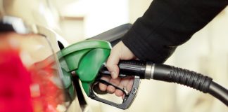 Massive increase in petrol-diesel prices by 35 rupees per liter in Pakistan