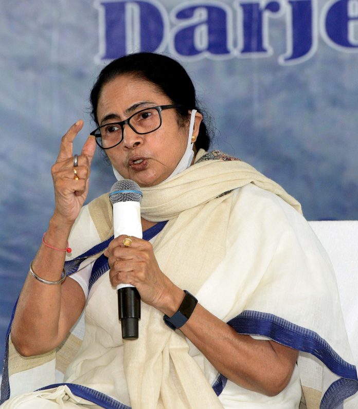 Chief Ministers of 29 out of 30 states in India are millionaires: Mamata Banerjee has the least wealth