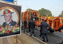 જનરલ બિપિન રાવતને 17 તોપોની સલામી સાથે અંતિમ વિદાય