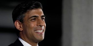 Rishi Sunak apologized for not wearing a seatbelt