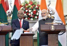 PM Narendra Modi and Maldives President Ibrahim Mohamed