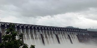 Sufficient water is available in the reservoirs of Gujarat to last in summer