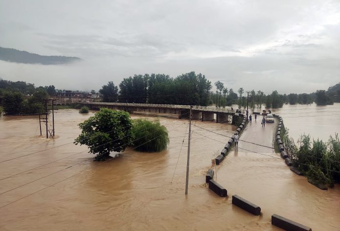 Heavy Rain in HimachalParadesh