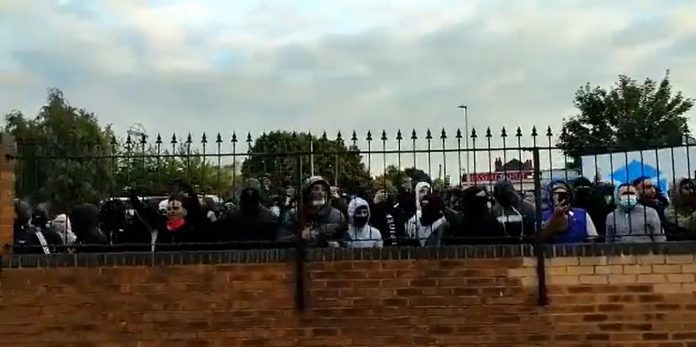 Protest outside Durga Bhawan temple on Spon Lane in Smethwick - Temple-attack (Photo Twitter)