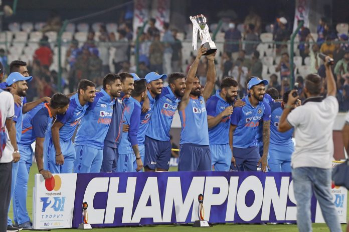 India won the T-20 series by defeating Australia by 6 wickets
