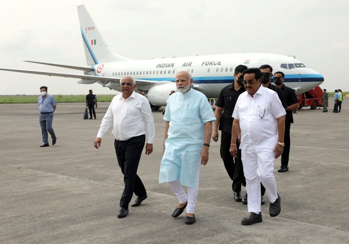 Modi on 2-day Gujarat tour, launch of Rs.3400 crore projects in Surat