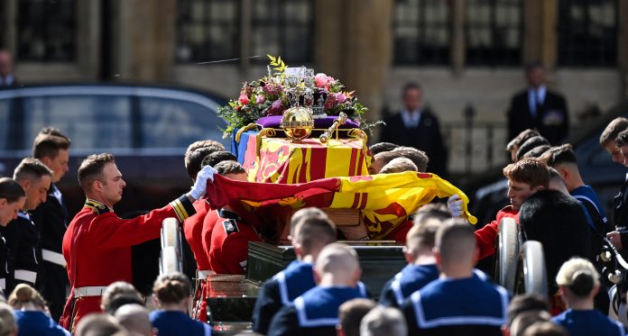 Queen Elizabeth-III's funeral procession