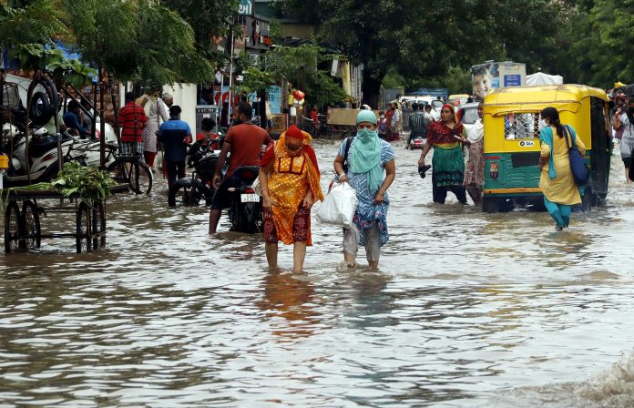 Thunderstorm rains for the third consecutive day in areas including Ahmedabad