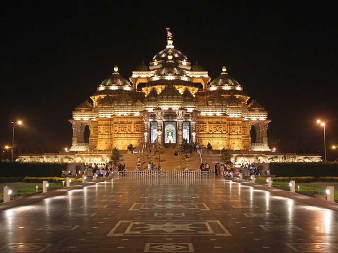 Festival of lights in Akshardham