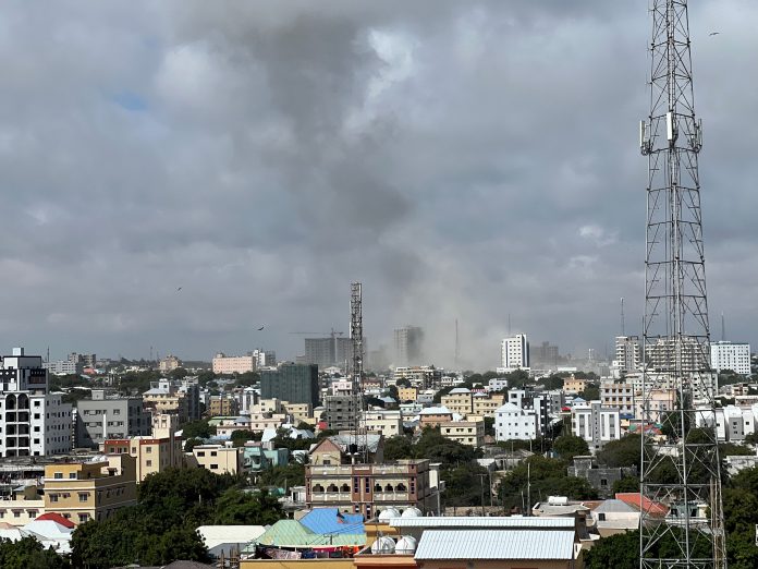 100 killed in twin car blasts in Somalia