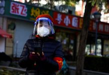 Record daily cases of Corona in China, lockdown in 'iPhone City'