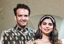 Mukesh Ambani gets younger: Isha gives birth to twins