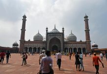 No-entry order for women in Delhi's Jama Masjid withdrawn