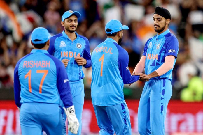 India storms into the semi-finals of the T20 World Cup