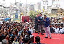 દિલ્હી મ્યુનિસિપલ કોર્પોરેશનની ચૂંટણીમાં 10% ઉમેદવારો ક્રિમિનલ, AAPમાં સૌથી વધુ 10% of candidates criminal in Delhi Municipal Corporation elections highest in AAP