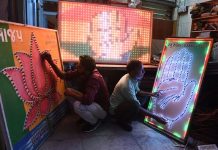Gujarat Elections: Thousands of NRIS from around the world for Homeland