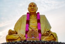 Heli of Haribhaktas in Divyanagari of Divya Purusha