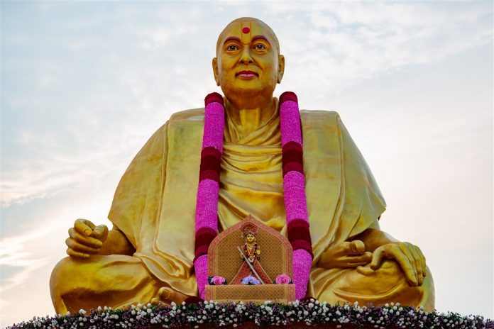 Heli of Haribhaktas in Divyanagari of Divya Purusha