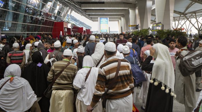 Chaos due to overcrowding at Airport