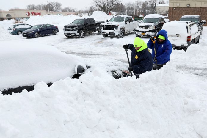 terrible snow storm in America