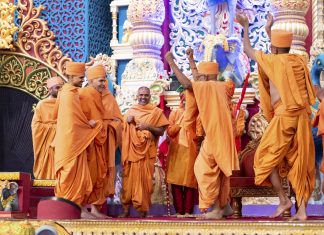 Pramukh Swami Maharaj Janmshatabdi Mohotsav concludes grandly, More than 1 crore devotees visited