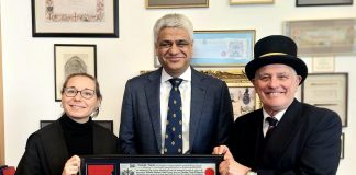 Freedom of the City of London awarded to British Indian entrepreneur Manish Tiwari