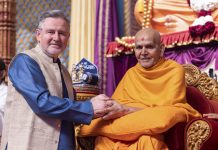 MP Barry Gardiner visits Pramuchswami Janm Shatabdi Mootsav, Statue of Unity