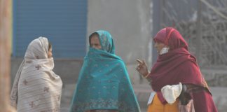 North India gripped by 'cold wave', temperatures in Rajasthan below zero