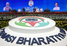 “અરે યહીં રહ જાઓ ના”: ઇન્દોર સંમેલનમાં શિવરાજ ચૌહાણનું ભાવનાત્મક સંબોધન “Are yahin rah jao na”: Shivraj Chauhan's emotional address at the Indore convention