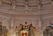 The famous Swaminarayan shrine Sardhar