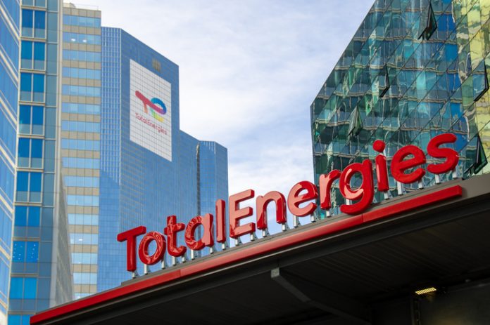 total energy invests in adani's hydrogen projects on hold