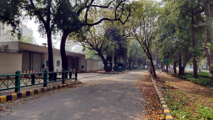 India removes traffic barricades outside British High Commission