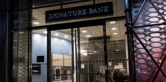 Collapse of Signature Bank after Silicon Valley Bank in America