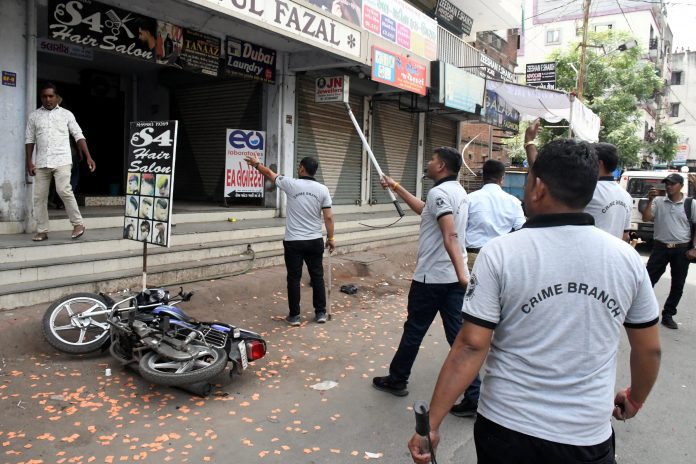 vandalism at Ram Navami procession in Vadodara