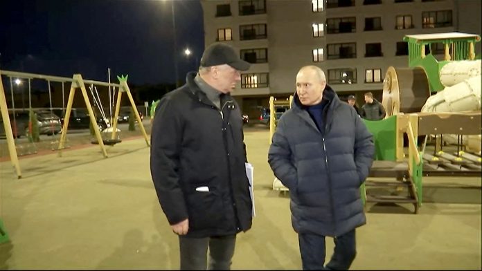 Putin visited Mariupol, Ukraine for the first time