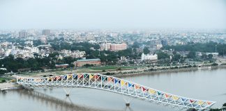 The thick glass of Uttlebridge on Sabarmati cracked