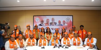 6 more corporators of Surat Aam Aadmi Party join BJP