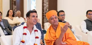 Akshay Kumar visited BAPS Hindu Temple in Abu Dhabi