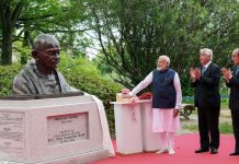 Prime Minister Narendra Modi unveiled Gandhi's statue in Hiroshima