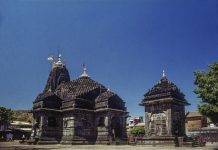 Order of inquiry into the forcible entry of Muslims into the Trimbakeshwar temple
