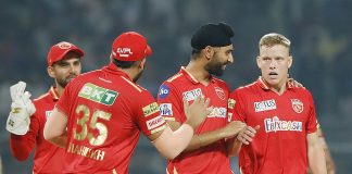 Punjab's record of more than 200 runs in four consecutive matches in IPL