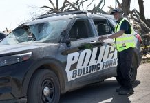 અમેરિકામાં છ શ્વેત પોલીસ અધિકારીઓએ બે નિર્દોષ અશ્વેત પુરુષોને ટોર્ચર કર્યાનું કબૂલ્યું