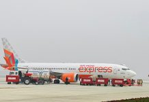 એર ઇન્ડિયા એક્સપ્રેસના 300 કર્મચારીઓ અચાનક રજા પર જતાં 82 ફ્લાઇટ્સ રદ કરવી પડી