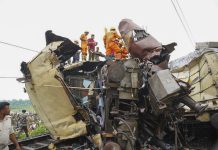 પશ્ચિમ બંગાળમાં બે ટ્રેન વચ્ચેના અકસ્માતમાં 9ના મોત, 41 ઘાયલ