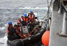 ઓમાનના દરિયાકાંઠે દુર્ઘટનાગ્રસ્ત ઓઇલ ટેન્કરના 13માંથી 8 ભારતીય ક્રુ મેમ્બરને બચાવાયા