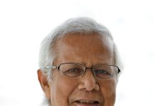 બાંગ્લાદેશમાં નોબેલ પુરસ્કાર વિજેતા મોહમ્મદ યુનુસને રખેવાળ સરકારના વડા બનાવવાની વિદ્યાર્થી નેતાઓની માગણી