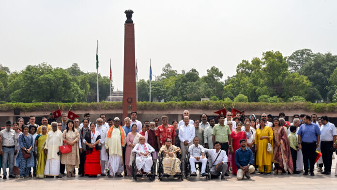 Padma Awardees arrive to pay homage at National War Memorial