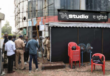 મુંબઈમાં 17 બાળકોને બંધક બનાવાયા, પોલીસ કાર્યવાહીમાં અપહરણકર્તાનું મોત