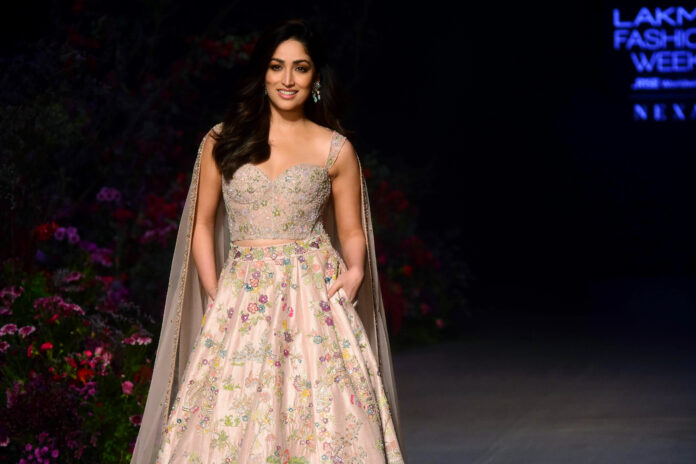 વર્ષના અંત સુધીમાં જાણીતા ફિલ્મકારોની આઠ મોટી ફિલ્મો રીલીઝ થશે વર્ષ