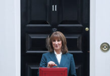 ટેક્સમાં રેકોર્ડ વધારો કરતું બજેટ